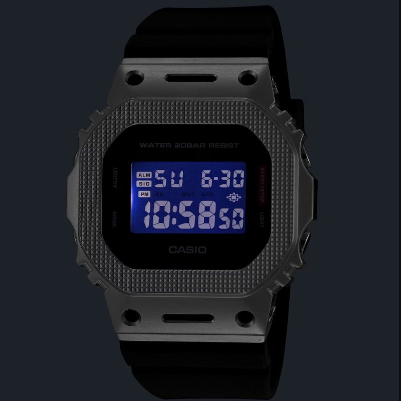 Мужские часы Casio G-Shock GM-5600M-1ER