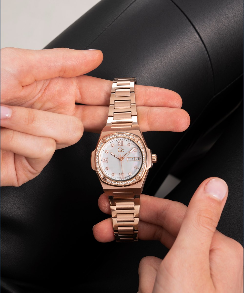Naiste käekell Guess Y98002L1MF